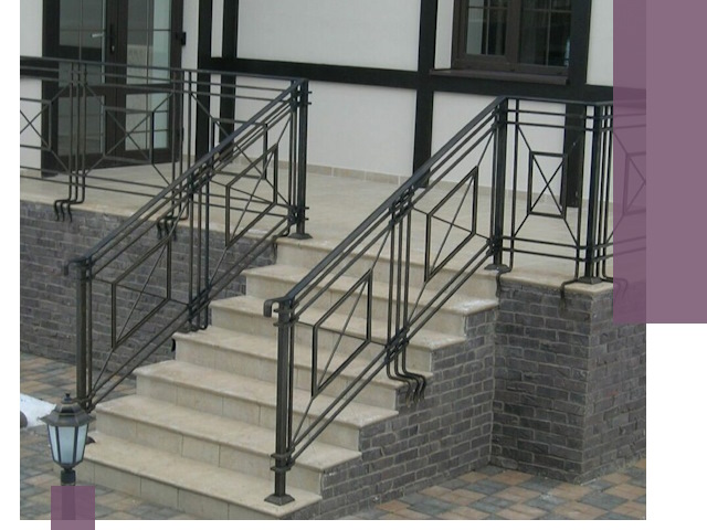 Перила для крыльца в Нижнекамске — монтаж, изготовление и установка