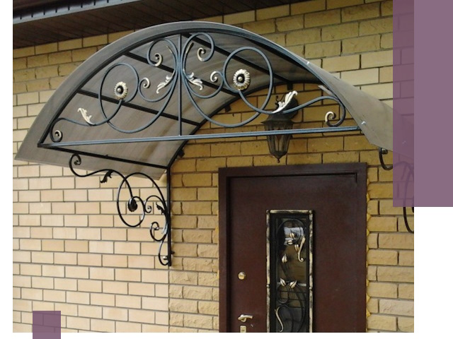 Изготовление козырьков из металла под ключ в Нижнекамске