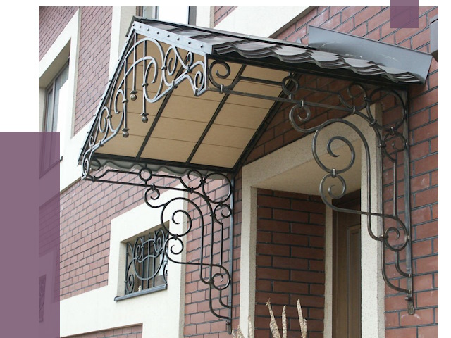 Двускатные козырьки в Нижнекамске под ключ от 12674 руб.