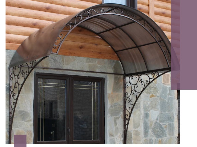 Арочные козырьки под ключ в Нижнекамске: изготовление и монтаж