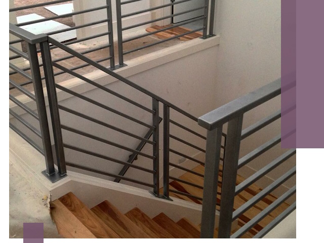 Изготовление поручней из металла и дерева в Нижнекамске